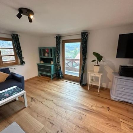 Charmante Farbenfrohe Wohnung Fuer Zwei フィッシュバッハウ エクステリア 写真