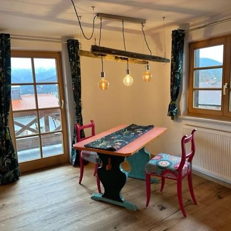 Charmante Farbenfrohe Wohnung Fuer Zwei フィッシュバッハウ エクステリア 写真