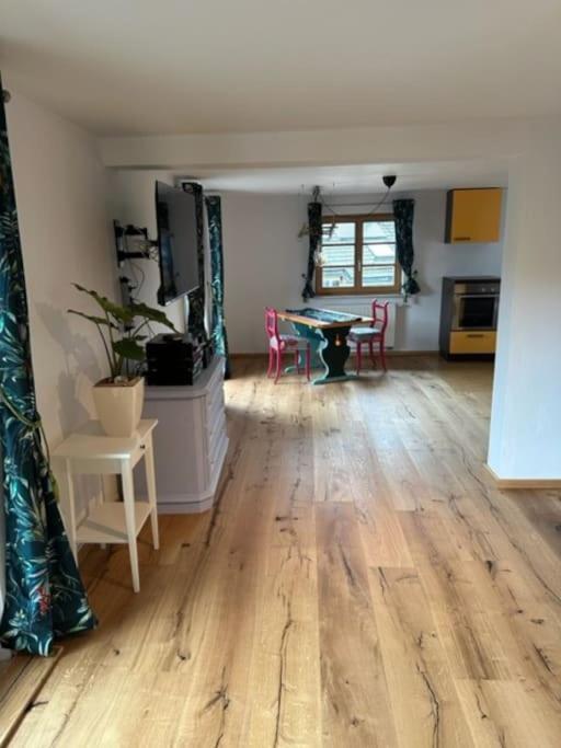 Charmante Farbenfrohe Wohnung Fuer Zwei フィッシュバッハウ エクステリア 写真